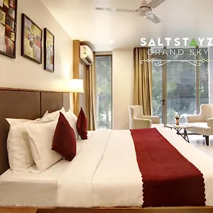 4* Hotel Saltstayz Select - Unitech Cyber Park